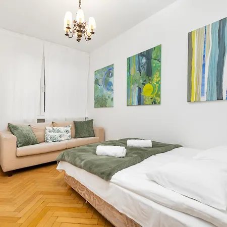 Apartament Koszykowa 33 *